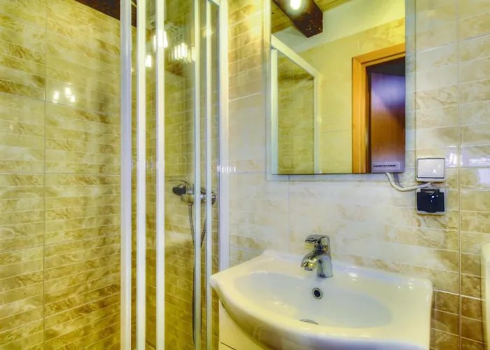 Cozy In Kastel With Wifi * Dragonja