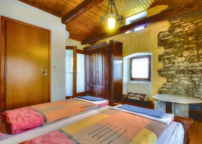 Cozy In Kastel With Wifi