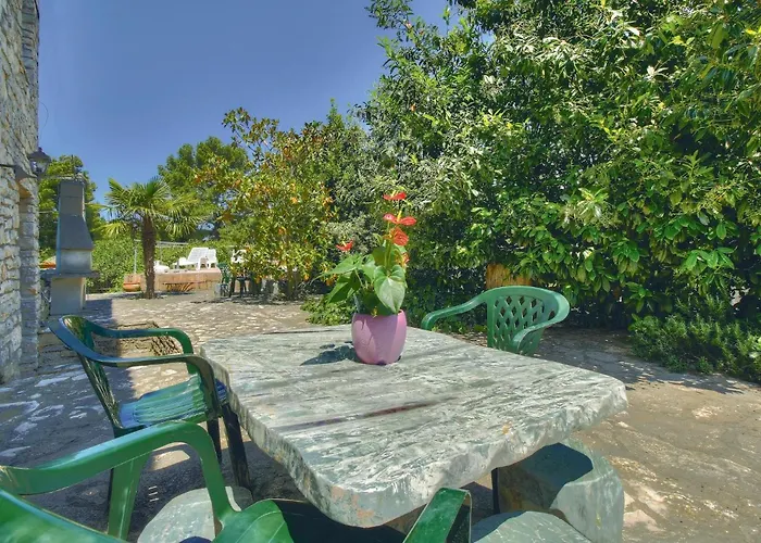 Cozy In Kastel With Wifi Holiday home Dragonja